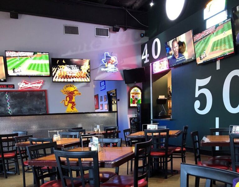 Center Court Pizza & Brew - Cinco Ranch