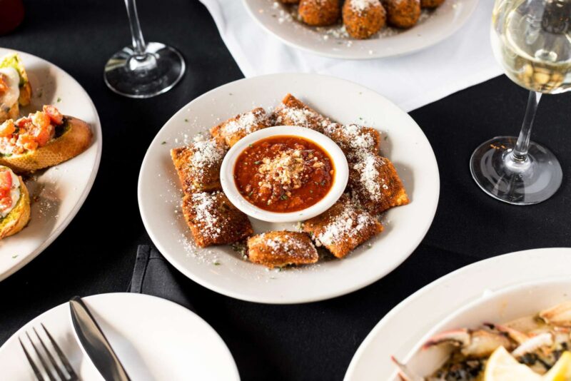 Lomonte's Italian Restaurant & Bar - Richmond