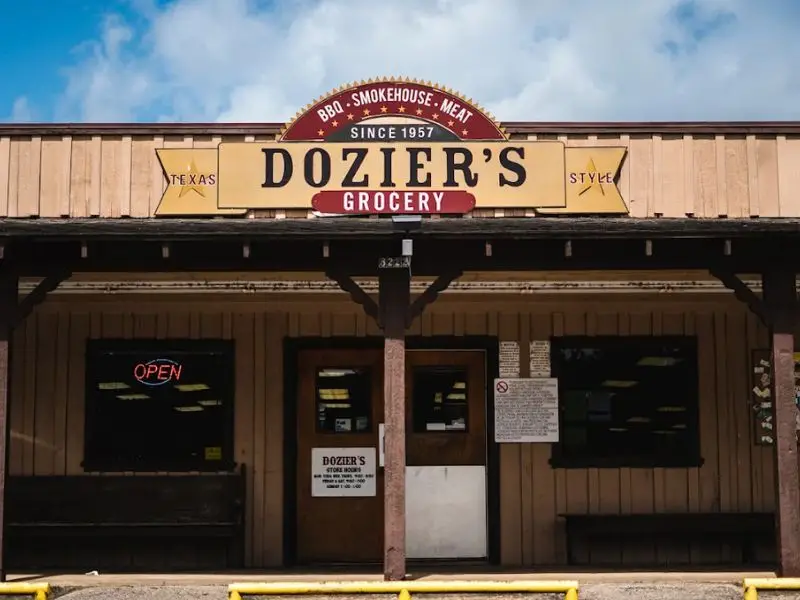 Dozier's BBQ & Meat Market