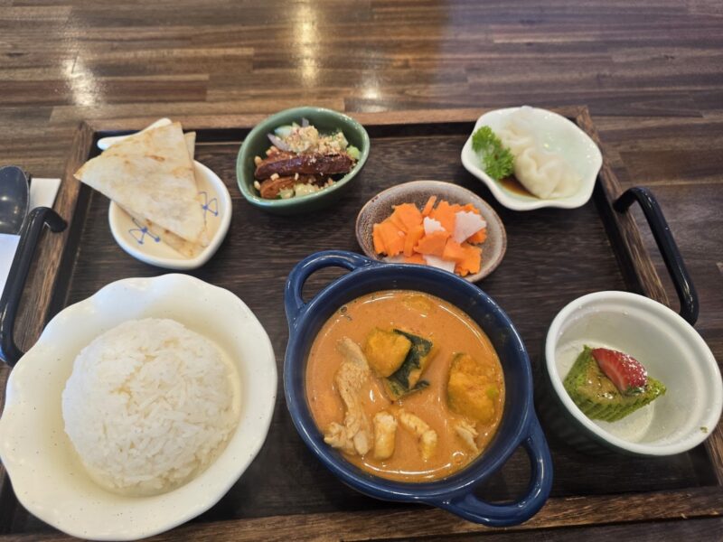Yum Rise Cafe
